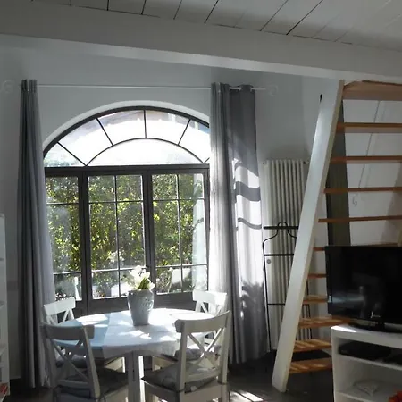 Casa vacanze Il Liberty Di Emilia *